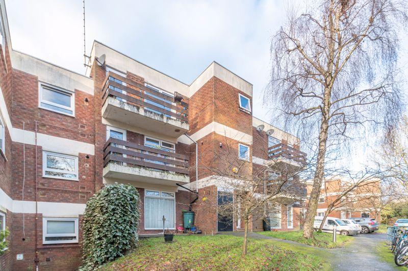 Southcrest Gardens, Southcrest, Redditch 2 bed flat for sale £130,000