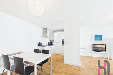 3 bedroom flat to rent, The Gallery, 14 Plaza Boulevard, Liverpool, L8