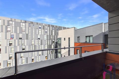 3 bedroom flat to rent, The Gallery, 14 Plaza Boulevard, Liverpool, L8