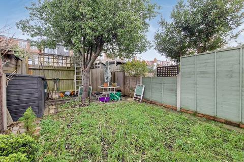 52 Glenfield Road, London, W13 9JZ