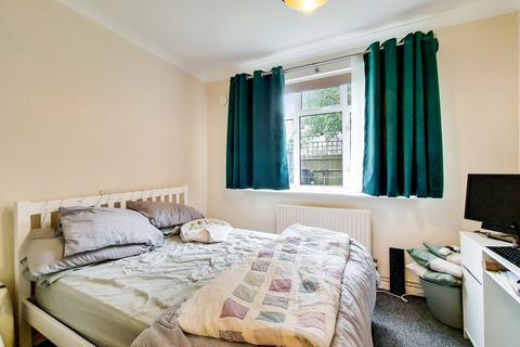 52 Glenfield Road, London, W13 9JZ