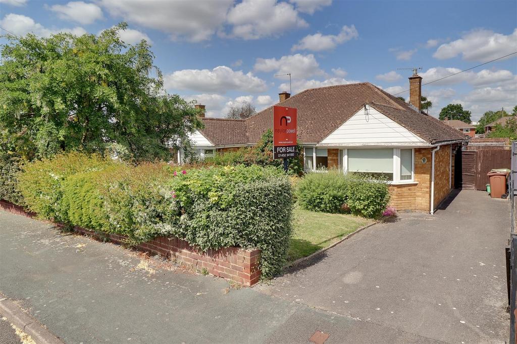 Norwich Drive, Cheltenham 2 bed semidetached bungalow for sale £298,000