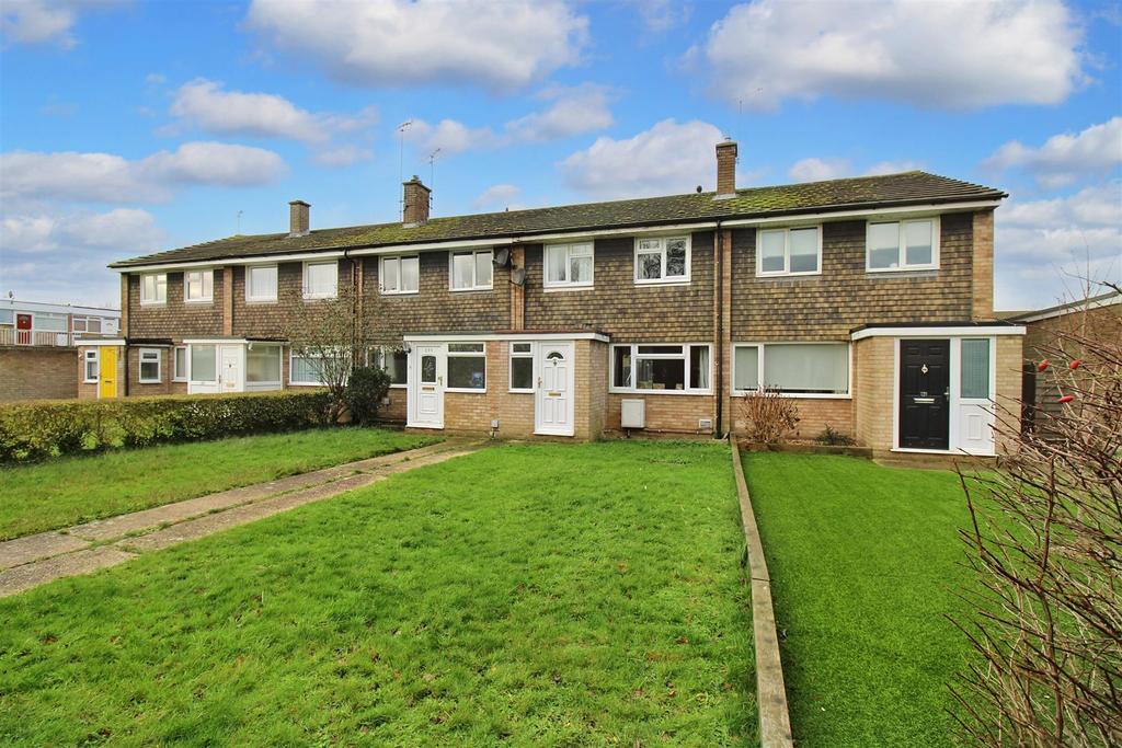 Robin Way, Chelmsford 3 bed terraced house £375,000