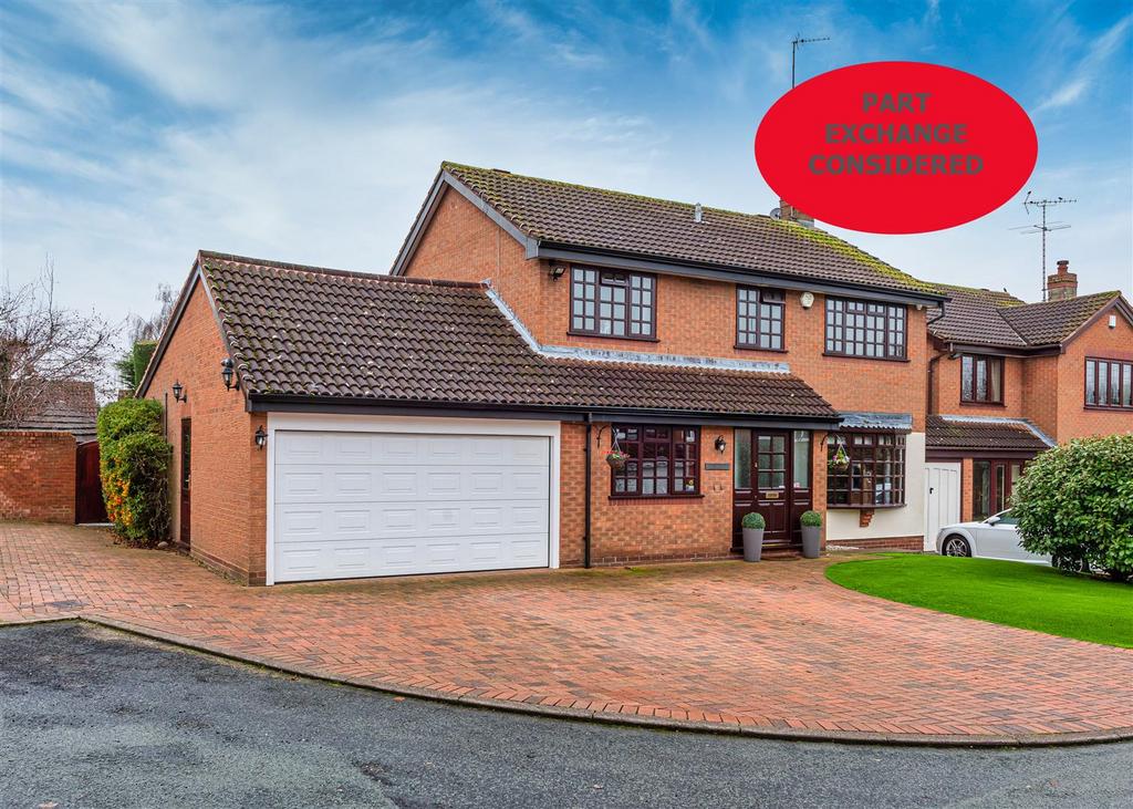 8 Beech Hurst Gardens, Seisdon 4 bed detached house for sale £530,000