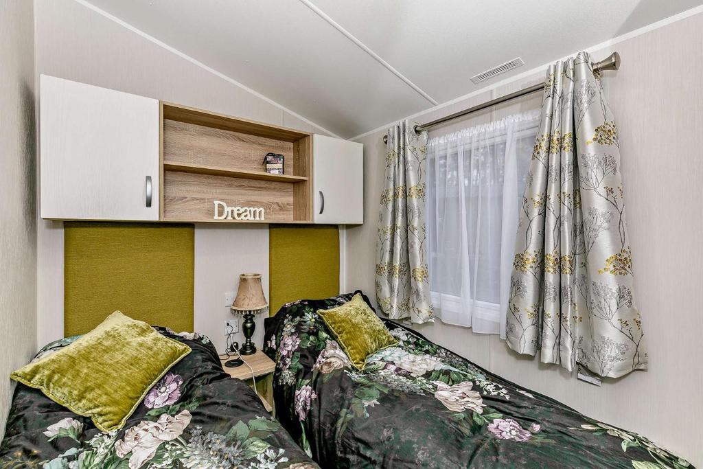 8533198-interior12-800.jpg