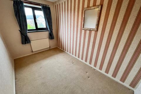 5 Barbrook Drive, Brierley Hill, DY5 3PZ