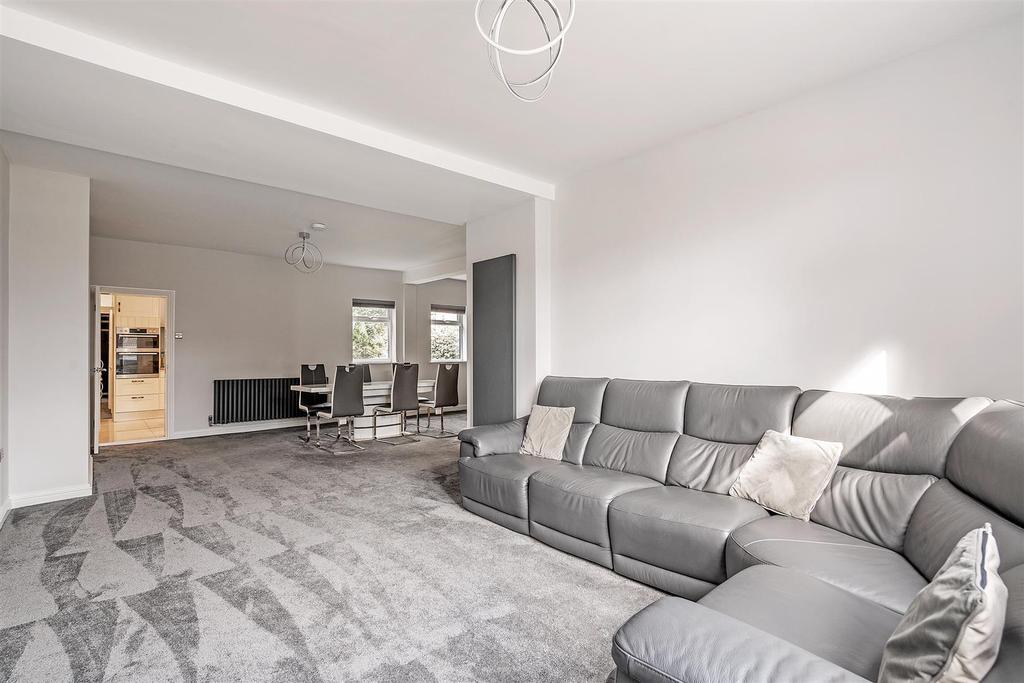 Hay Lane, Shirley, Solihull 6 bed semidetached house £525,000