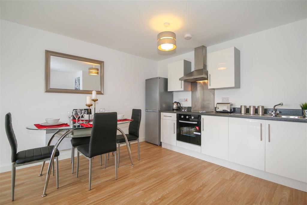 Quantum, Chapeltown Street, Manchester 2 bed apartment £1,100 pcm (£