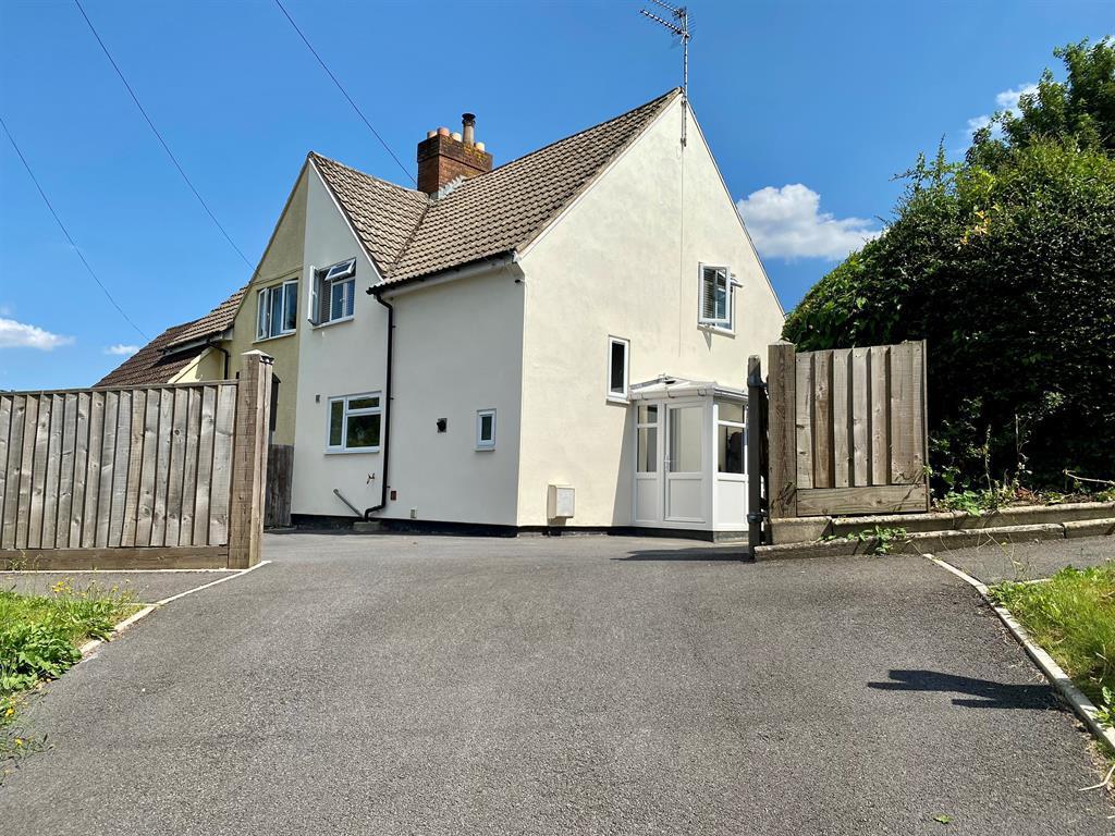 Uley Road, Dursley, GL11 4NN 3 bed semidetached house £275,000