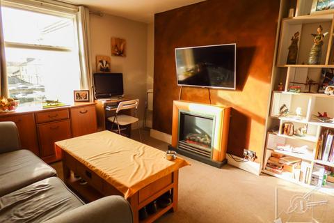 156b Milton Road, Gravesend, DA12 2RG