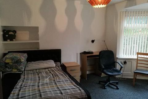 4 bedroom semi-detached house to rent - 74 Quinton Road, Harborne, Birmingham