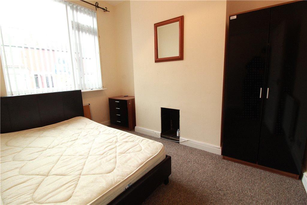 Humber Avenue, Coventry 3 bed terraced house £800 pcm (£185 pw)