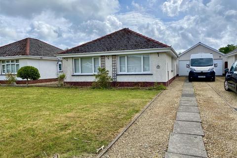 3 bedroom detached bungalow for sale, Lon Llwyd, Glanamman, Ammanford