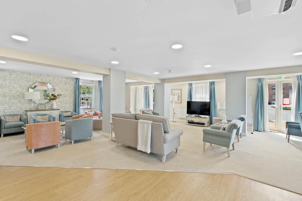 Homeowners Lounge