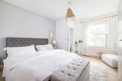 2 bedroom flat for sale - Upper Richmond Road, Putney