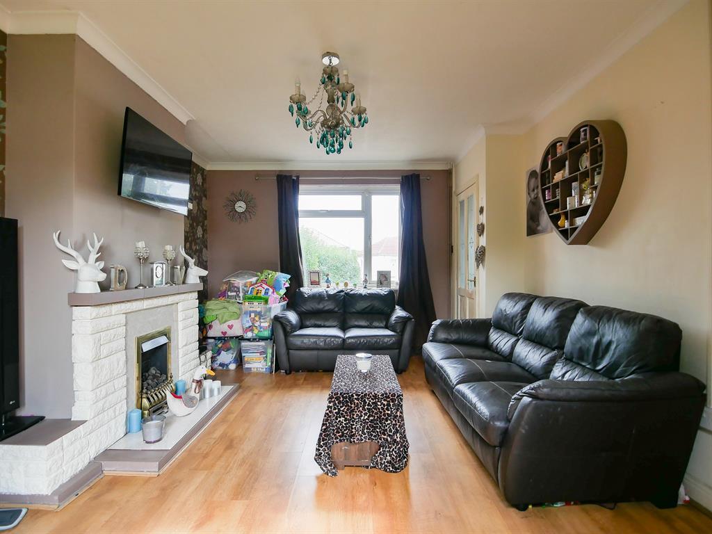 Road, Knowle, Bristol, BS4 1AA 3 bed terraced house £260,000