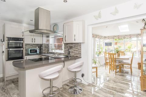 3 bedroom semi-detached house for sale - Priest Meadow, Fleckney, Leicester