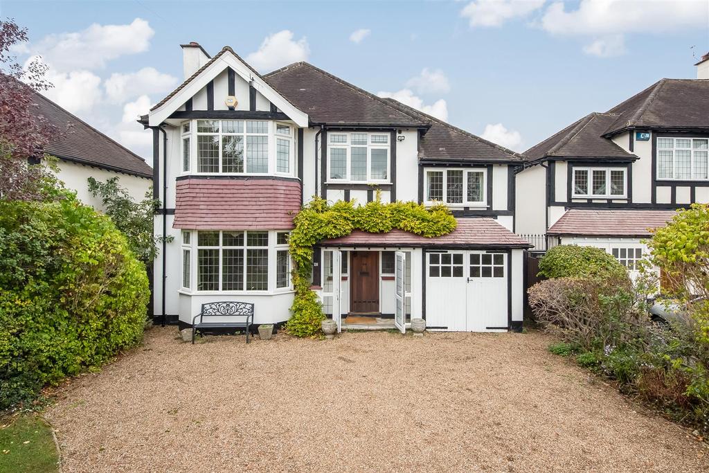 Top Park, Beckenham 4 bed detached house £3,000 pcm (£692 pw)