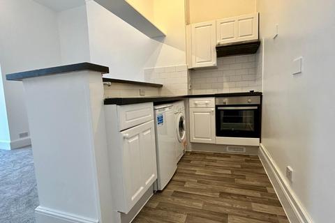 1 bedroom flat to rent, Lower Rock Gardens, Brighton
