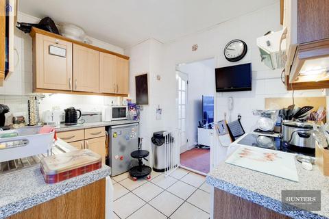 71 Walnut Tree Road, Dagenham, RM8 3JD