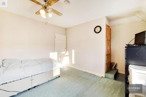 71 Walnut Tree Road, Dagenham, RM8 3JD