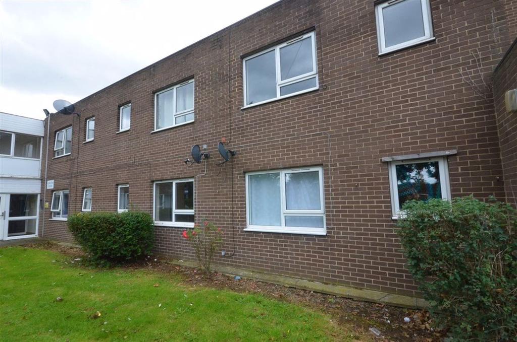 Denby House, South Kirkby, WF9 Studio £350 pcm (£81 pw)