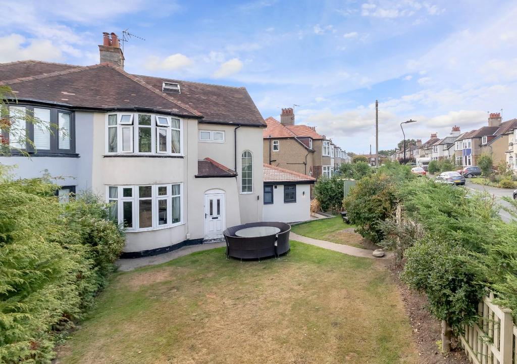 Pannal Ash Grove, Harrogate 4 bed semidetached house for sale £525,000