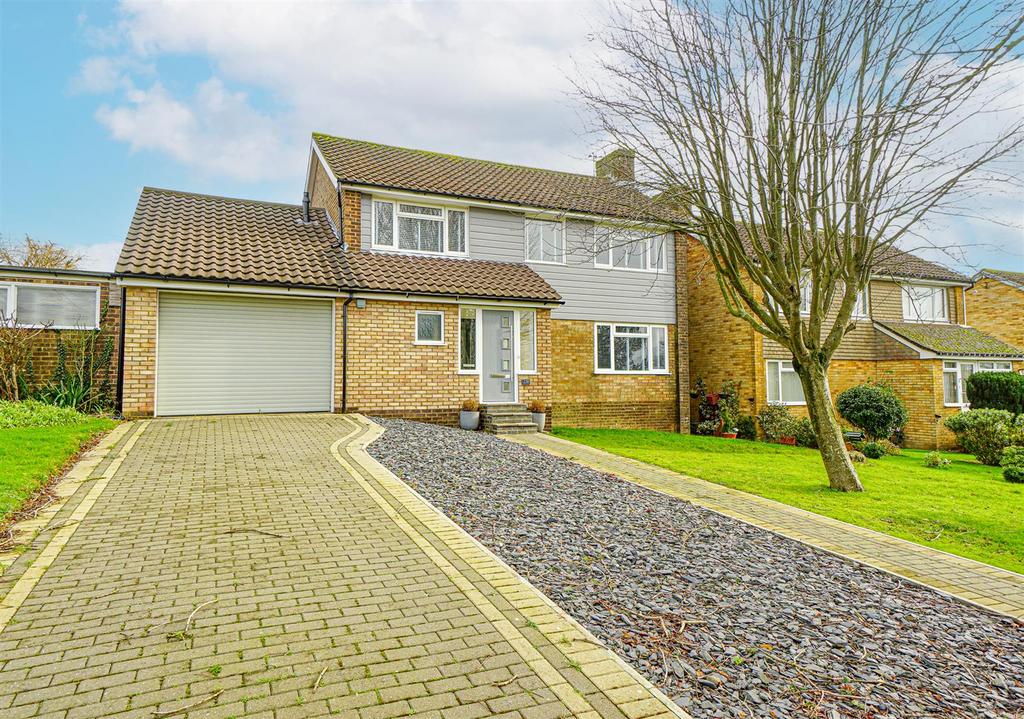 Hillside Road, Hastings 4 bed detached house £500,000