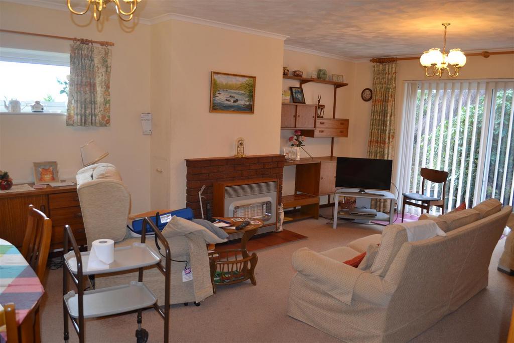 Edwyn Ralph, Bromyard 3 bed detached bungalow £325,000
