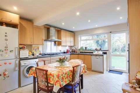 3 bedroom semi-detached house for sale - Southfield Road, Enfield