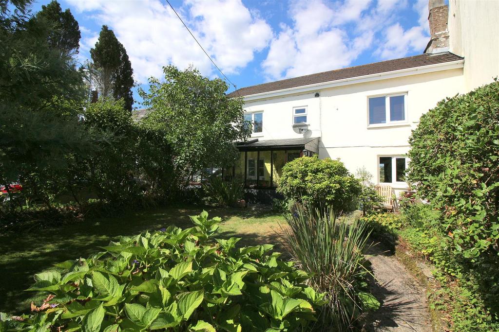 The Row, Pillaton, Saltash 2 bed cottage for sale £325,000