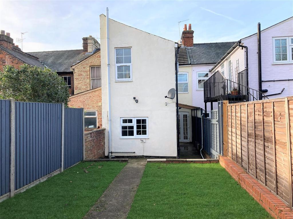 Dacre Road, Hitchin 4 bed terraced house for sale £550,000