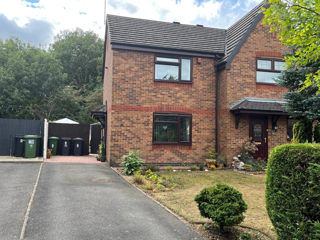 Laburnum Close, Bedworth 2 bed semidetached house for sale £230,000