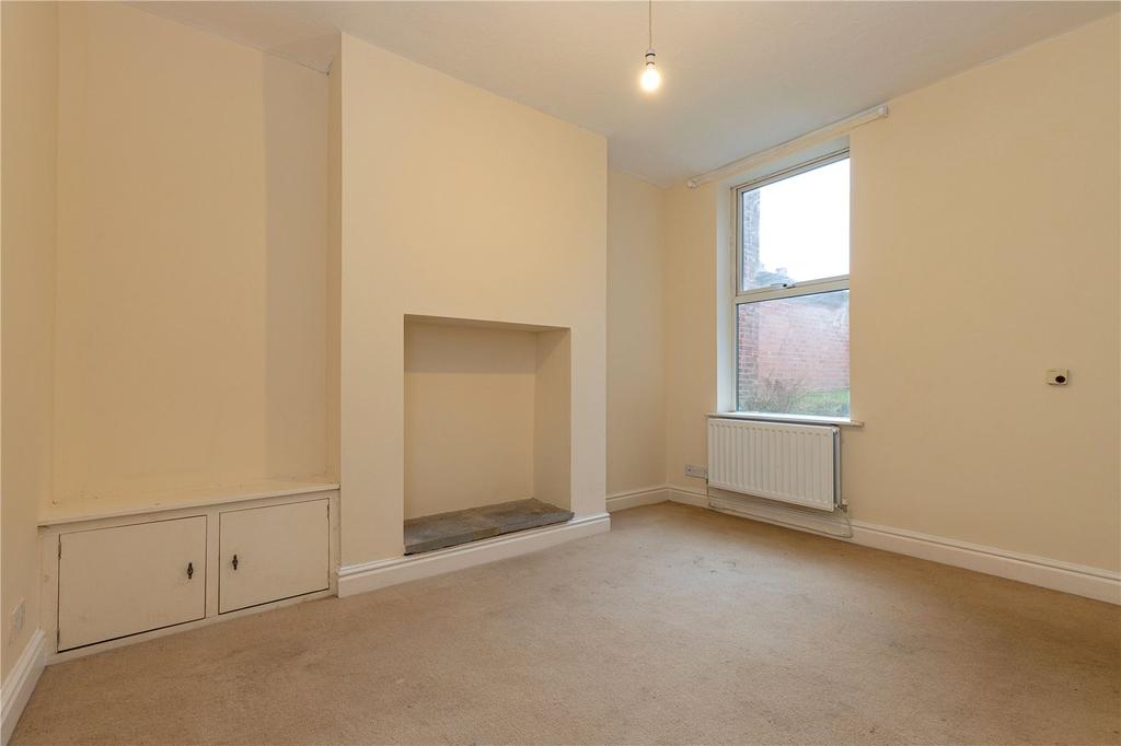 Peter Street, Macclesfield, Cheshire, SK11 2 bed terraced house £825