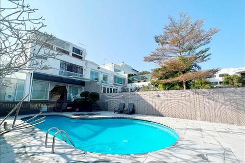 4 bedroom townhouse, Grandview Villa, Lot No.244 In D223, Clear Water Bay Road, Sai Kung.