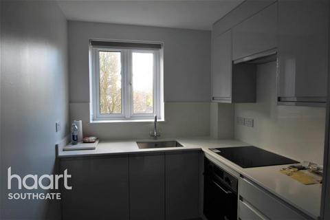 2 bedroom flat to rent - Celandine grove, N14