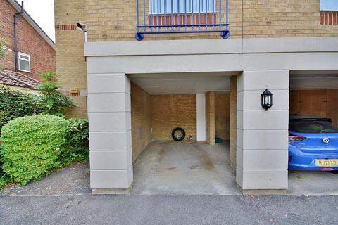 2 bedroom apartment to rent, St. John's Road, St. John's, Woking, Surrey, GU21