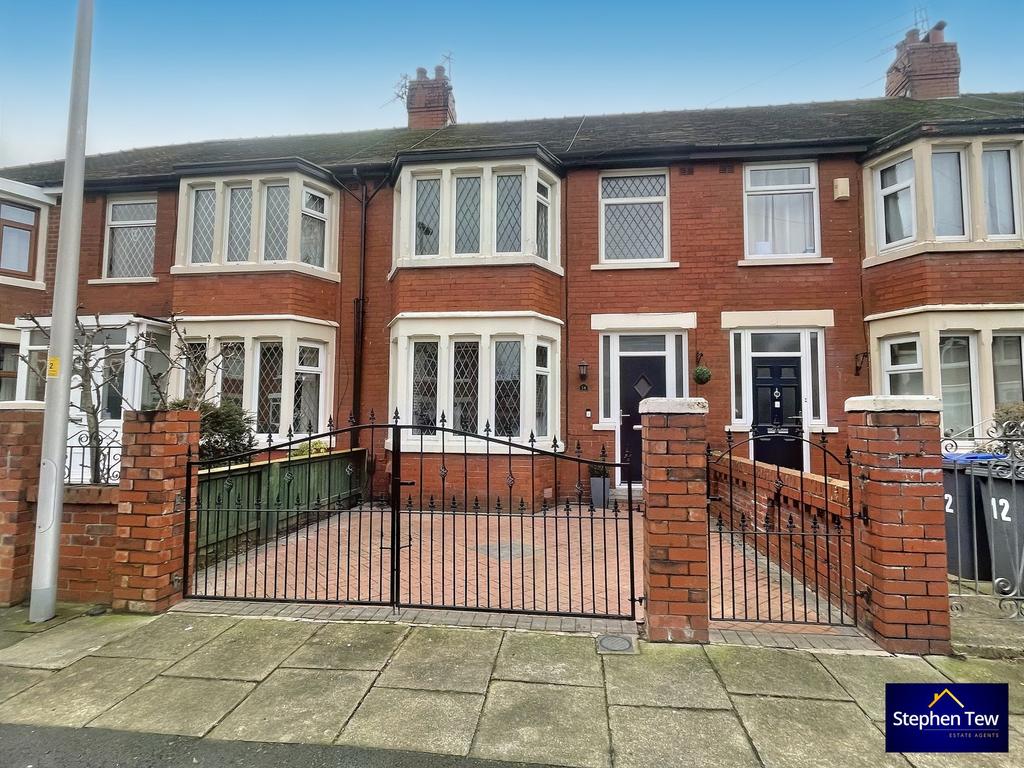 Stretton Avenue, Blackpool, FY4 3 bed terraced house £130,000