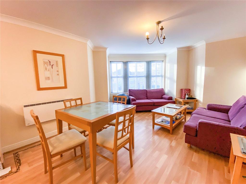 Hadfield Close, Manchester, M14 2 bed apartment £975 pcm (£225 pw)