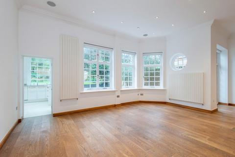 undefined, Bracknell Gardens, Hampstead, NW3