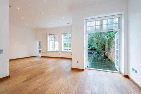 undefined, Bracknell Gardens, Hampstead, NW3