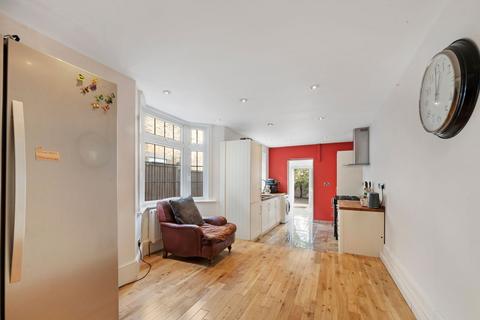 5 bedroom terraced house for sale, Roding Road, London
