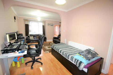 81 Hounslow Road, Feltham, TW14 0BB