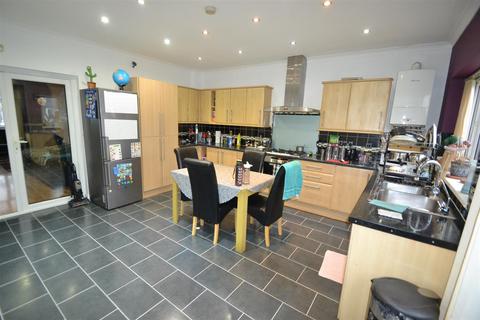 81 Hounslow Road, Feltham, TW14 0BB