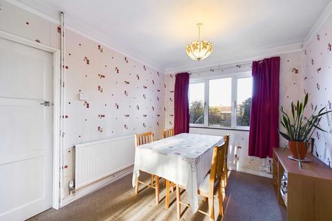 48 Leys Road, Hemel Hempstead, HP3 9LE