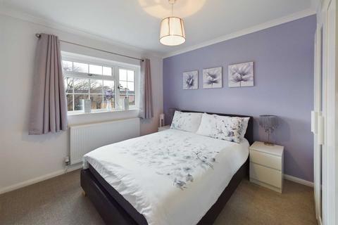 6 Peartree Road, Hemel Hempstead, HP1 3QN