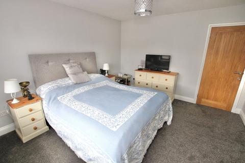 4 bedroom detached house for sale - George House, George Park, Margate