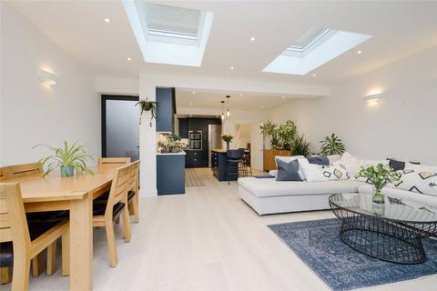 14 Gordon Road, Kingston Upon Thames, KT2 6BS