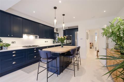 14 Gordon Road, Kingston Upon Thames, KT2 6BS