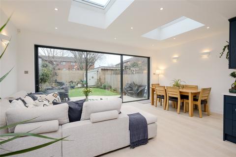 14 Gordon Road, Kingston Upon Thames, KT2 6BS